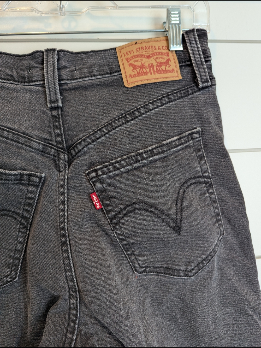 Levi's Ribcage Straight Ankle Size 28 Loom About Washed Grey Button Fly - Picture 5 of 11